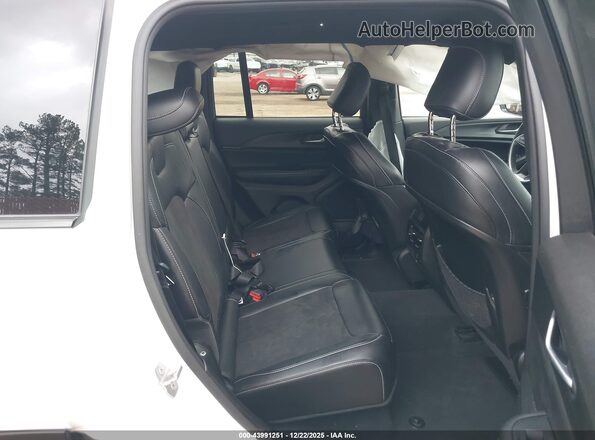1C4RJHAG0PC586125 2023 JEEP GRAND CHEROKEE Белый Вид наклейки с VIN-кодом