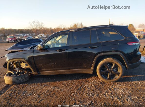 1C4RJHBG0PC600684 2023 JEEP GRAND CHEROKEE Black Widok wnętrza z tyłu