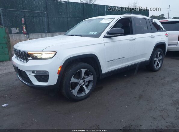 1C4RJHBG3PC527696 2023 JEEP GRAND CHEROKEE White Front left