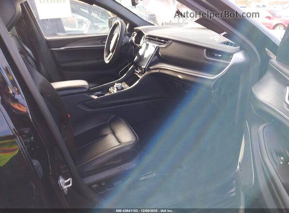 1C4RJHBG4RC103253 2024 JEEP GRAND CHEROKEE Black Front interior view