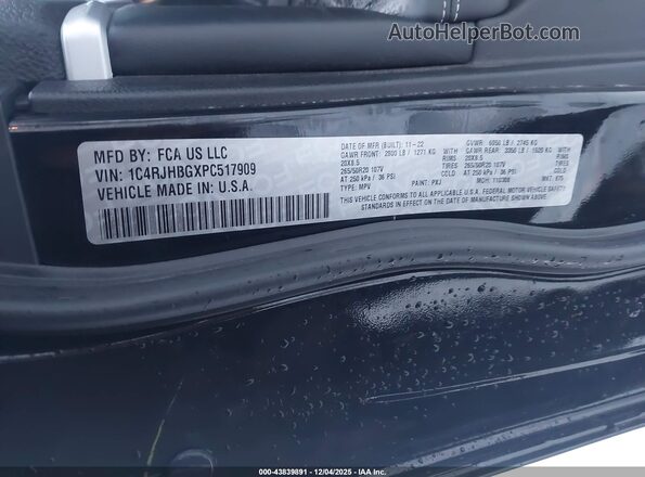 1C4RJHBGXPC517909 2023 JEEP GRAND CHEROKEE Black Engine compartment view