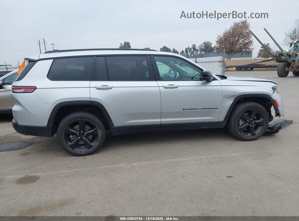 1C4RJKAG5P8895010 2023 JEEP GRAND CHEROKEE L Серебряный Вид задней части салона