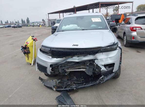1C4RJKAG5P8895010 2023 JEEP GRAND CHEROKEE L Серебряный Вид щитка приборов