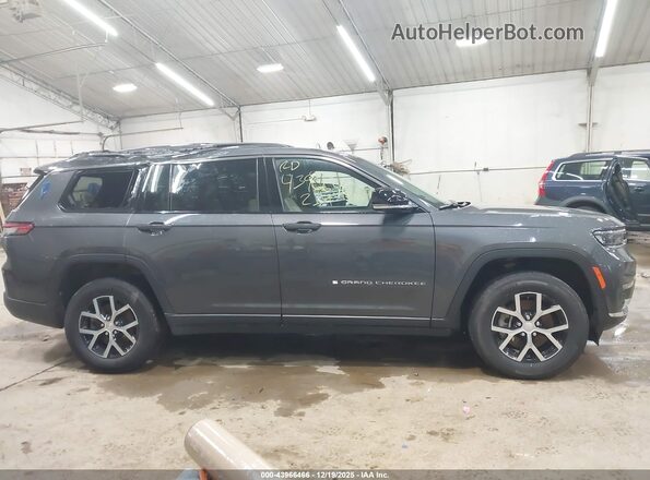 1C4RJKBG2P8865008 2023 JEEP GRAND CHEROKEE L Gray Widok wnętrza z tyłu