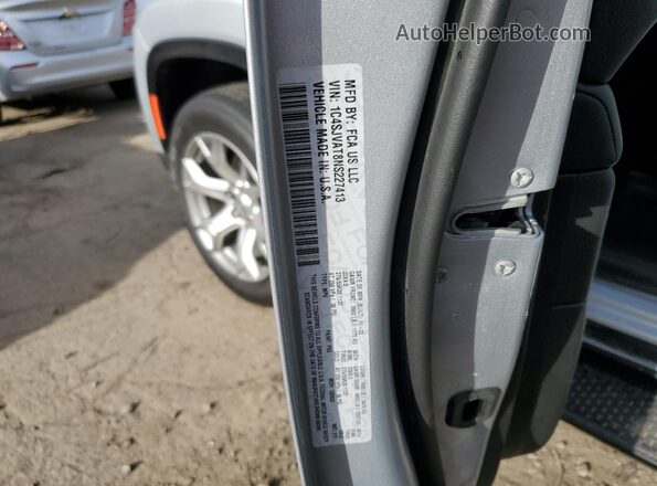 1C4SJVAT8NS227413 2022 JEEP WAGONEER Серебряный Вид наклейки с VIN-кодом