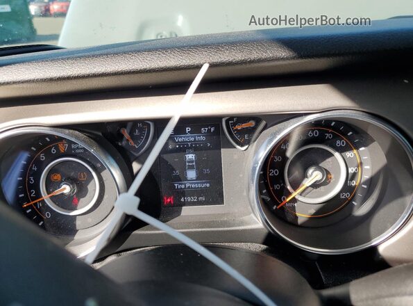 1C6JJTAG3LL195178 2020 JEEP GLADIATOR Gray Вид щитка приладів
