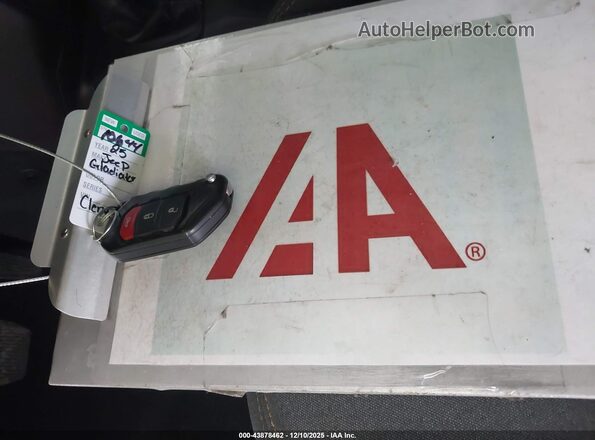 1C6PJTAG4SL504018 2025 JEEP GLADIATOR White Dashboard view