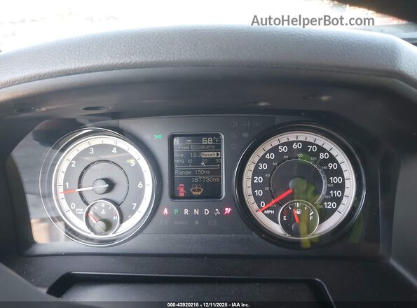 1C6RR6TT1LS117446 2020 RAM 1500 CLASSIC Black Vista de los asientos traseros