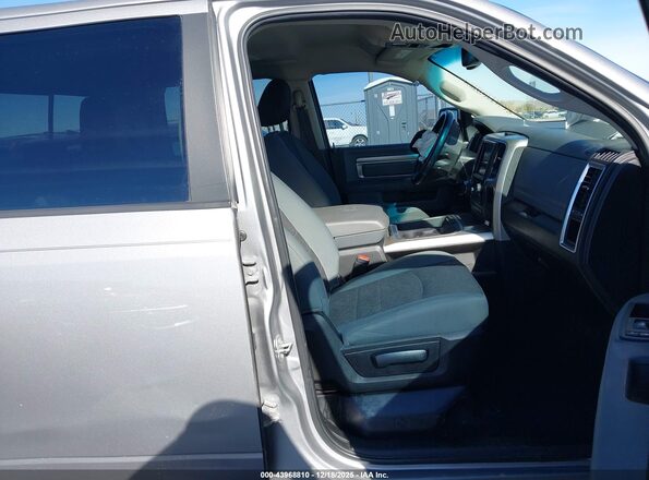 1C6RR6TTXLS135914 2020 RAM 1500 CLASSIC Silver Front interior view