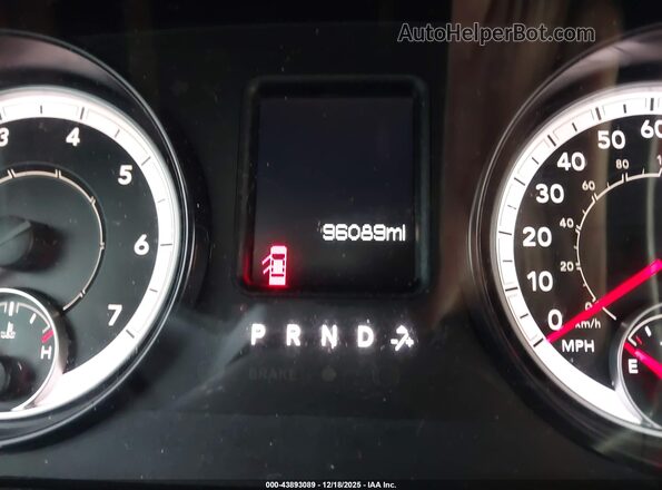 1C6RR7KT1GS158589 2016 RAM 1500 Красный 