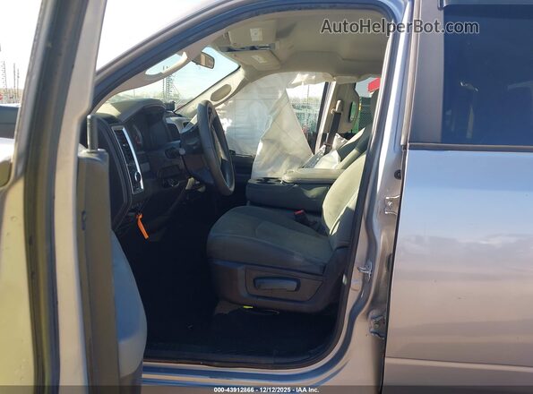 1C6RR7TT7LS101063 2020 RAM 1500 CLASSIC Silver Vista interior delantera