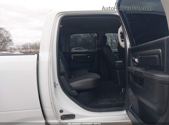 1C6RR7UT6GS102130 2016 RAM 1500 White Vista de la etiqueta del VIN