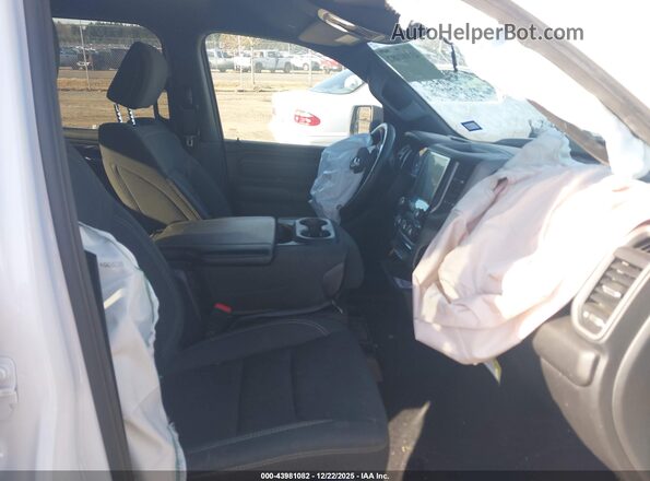 1C6RREGG2SN640205 2025 RAM 1500 White Vista interior delantera