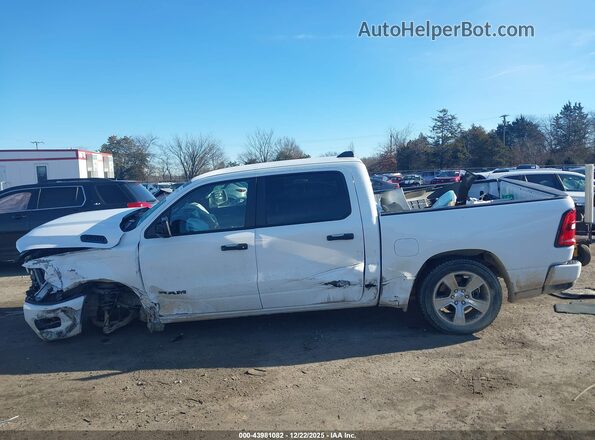 1C6RREGG2SN640205 2025 RAM 1500 White Vista interior de 360 grados