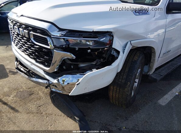 1C6RRFFG5SN601289 2025 RAM 1500 White Front view