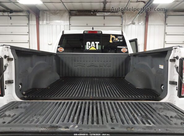 1C6SRFFT0MN808609 2021 RAM 1500 White 
