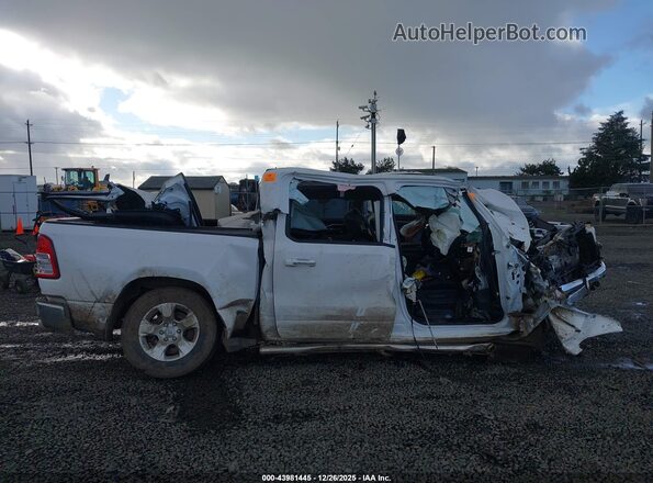 1C6SRFFT4LN421561 2020 RAM 1500 White Widok zestawu wskaźników