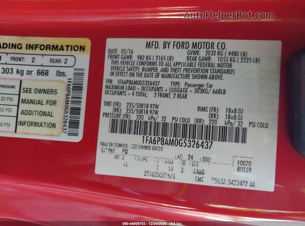 1FA6P8AM0G5326437 2016 FORD MUSTANG Red Vista del compartimento del motor