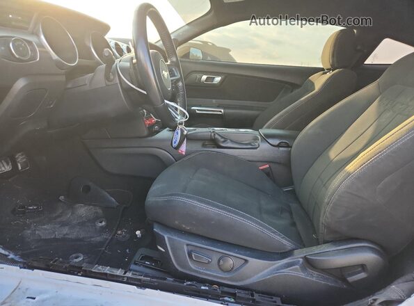 1FA6P8CF7N5111052 2022 FORD MUSTANG White Widok wnętrza z przodu