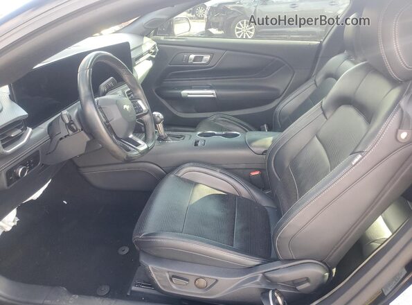 1FA6P8TH4R5135557 2024 FORD MUSTANG Black Widok wnętrza z przodu