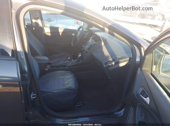 1FADP3F26GL365272 2016 FORD FOCUS Gray Vista interior delantera
