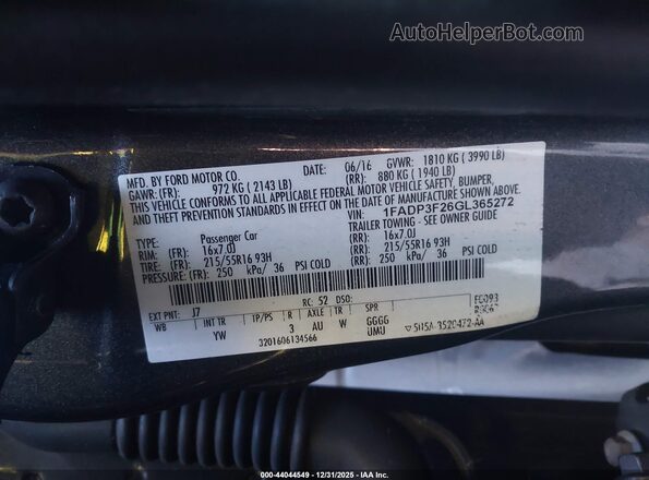 1FADP3F26GL365272 2016 FORD FOCUS Gray Vista del compartimento del motor