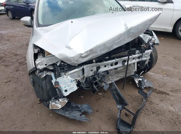 1FADP3FE8HL295088 2017 FORD FOCUS Silver Vista frontal