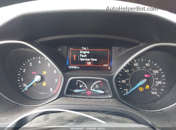 1FADP3FE8HL295088 2017 FORD FOCUS Silver Vista de los asientos traseros