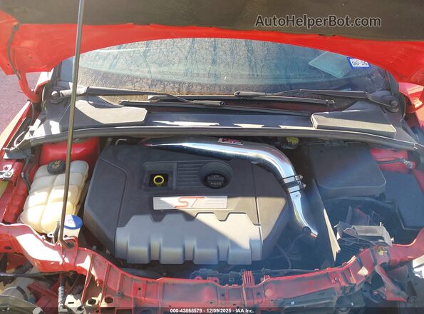 1FADP3L94GL267441 2016 FORD FOCUS ST Red Rear view