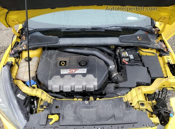 1FADP3L94HL307048 2017 FORD FOCUS Yellow უკანა სალონის ხედი
