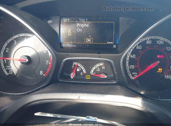 1FADP3L95HL338700 2017 FORD FOCUS ST Красный Вид задних сидений