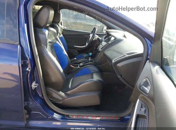 1FADP3L97GL212935 2016 FORD FOCUS ST Blue Front interior view