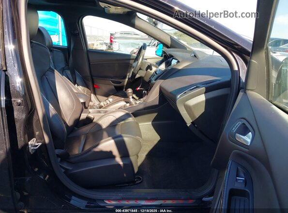 1FADP3L9XHL307734 2017 FORD FOCUS ST Black წინა სალონის ხედი