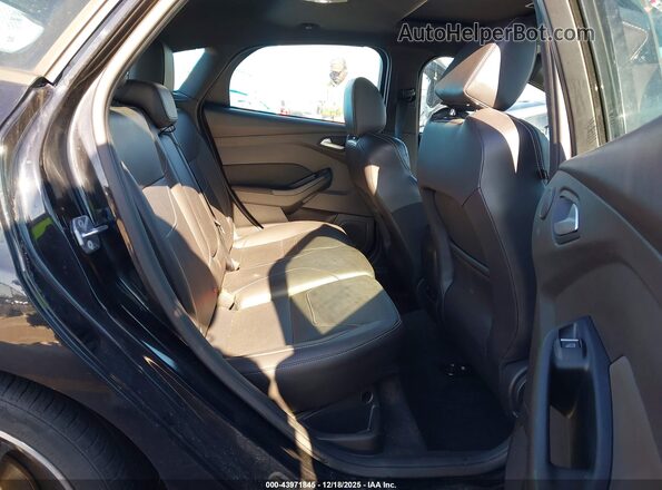 1FADP3L9XHL307734 2017 FORD FOCUS ST Black VIN კოდის სტიკერის ხედი