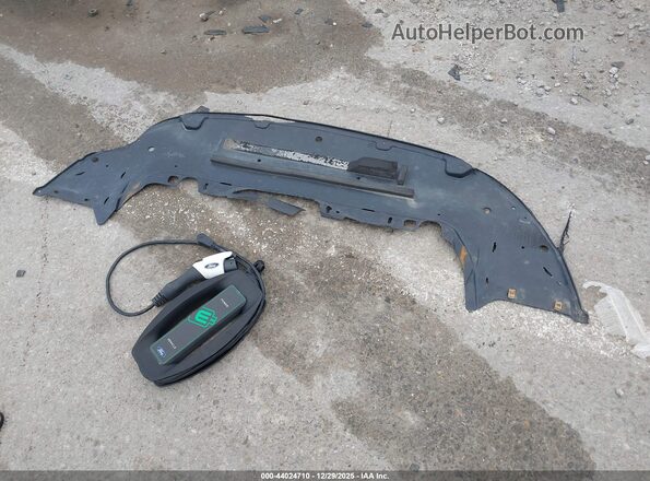 1FADP5FU2HL102601 2017 FORD C-MAX ENERGI Gray Instrument cluster view