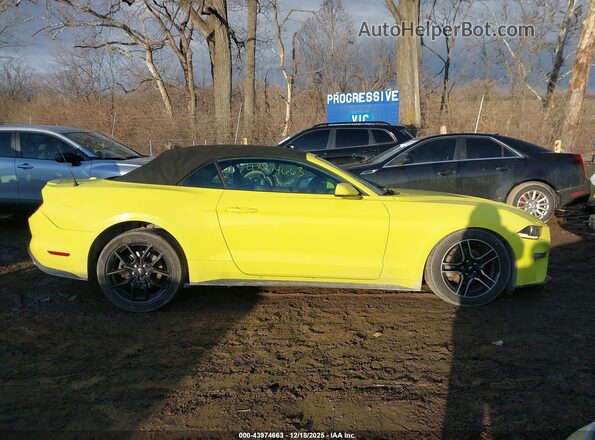 1FATP8UH7M5120139 2021 FORD MUSTANG Yellow სალონის 360-გრადუსიანი ხედი