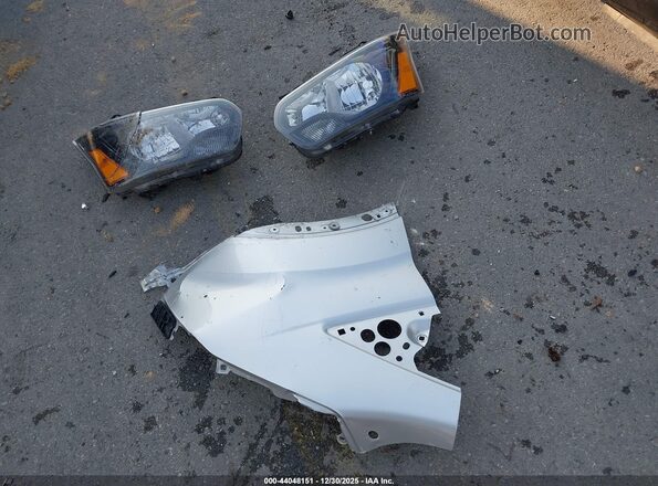 1FBAX2C83RKB79041 2024 FORD PASSENGER Silver Вид щитка приладів