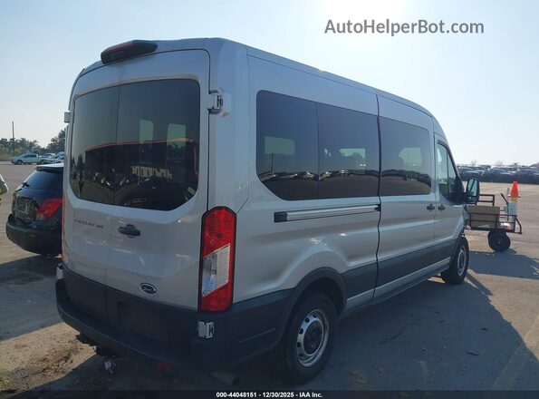 1FBAX2C83RKB79041 2024 FORD PASSENGER Silver Задня права чверть