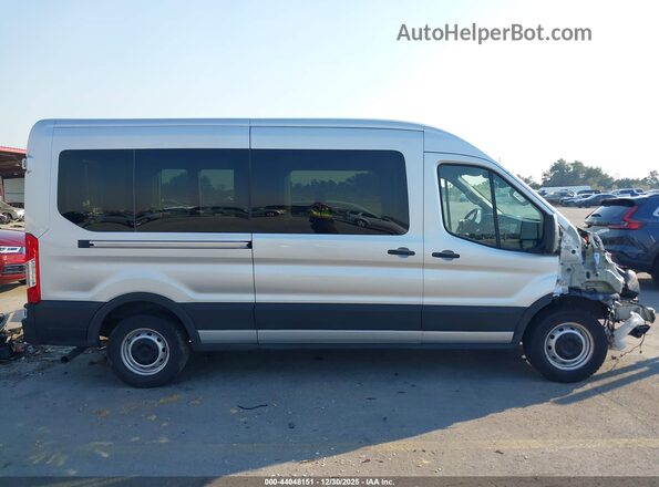 1FBAX2C83RKB79041 2024 FORD PASSENGER Silver Панорамний вид салону 360°