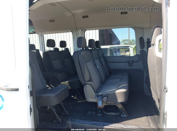 1FBAX2C84PKB12512 2023 FORD PASSENGER Белый 