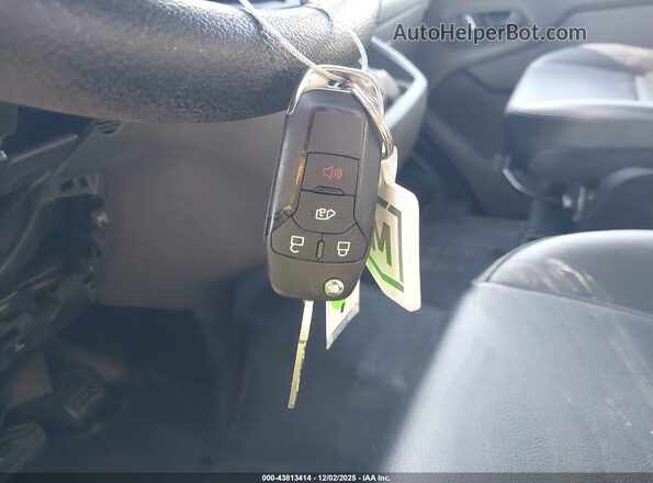 1FBAX2C84PKB96265 2024 FORD PASSENGER Black Առջևի վահանակի տեսք