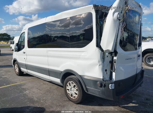 1FBAX2C84RKA51939 2024 FORD PASSENGER White Trasero izquierdo
