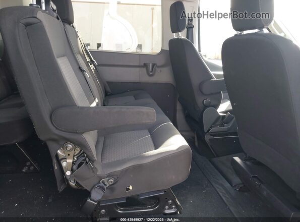 1FBAX2C84RKA51939 2024 FORD PASSENGER White Vista de la etiqueta del VIN