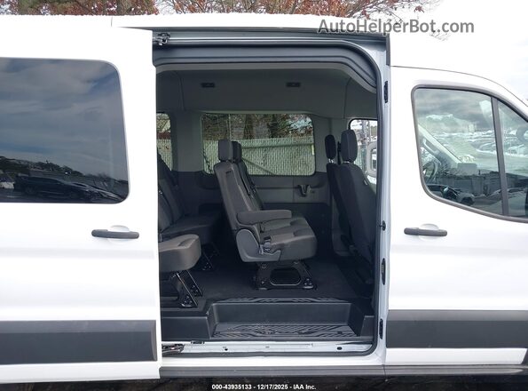 1FBAX2C87SKA39709 2025 FORD PASSENGER White Widok naklejki z numerem VIN