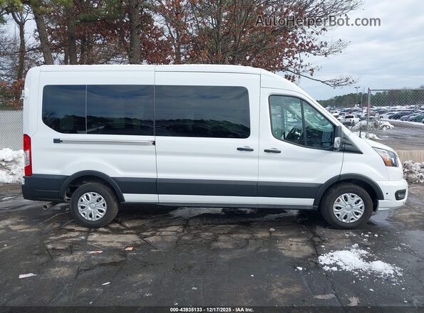 1FBAX2C87SKA39709 2025 FORD PASSENGER White Widok wnętrza z tyłu