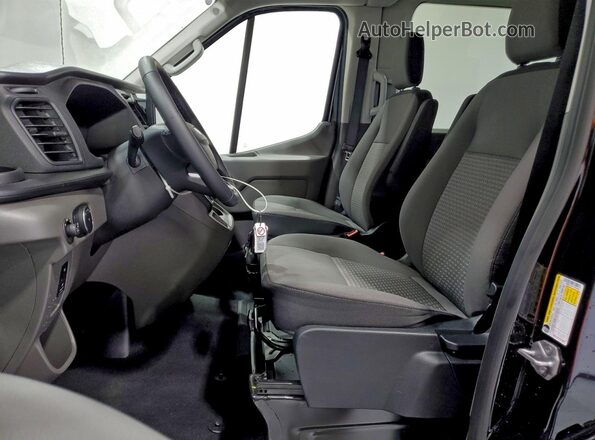1FBAX2C87TKA08400 2026 FORD TRANSIT Black წინა სალონის ხედი