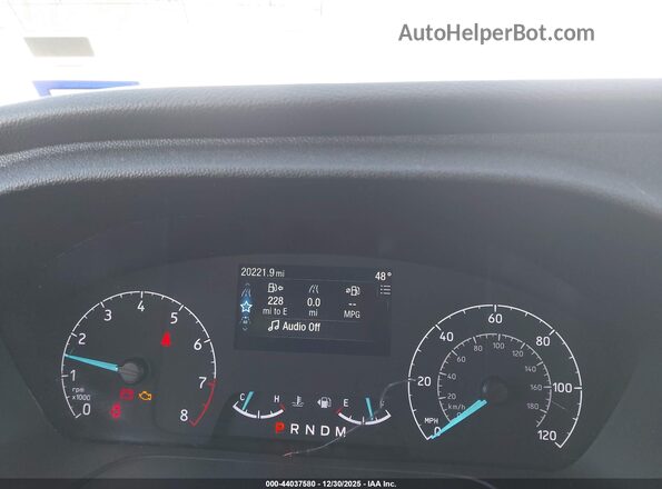 1FBAX2Y84RKA12759 2024 FORD PASSENGER White Հետևի նստատեղերի տեսք