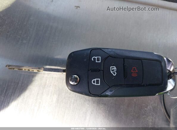 1FBAX2Y84RKA12759 2024 FORD PASSENGER White Առջևի վահանակի տեսք