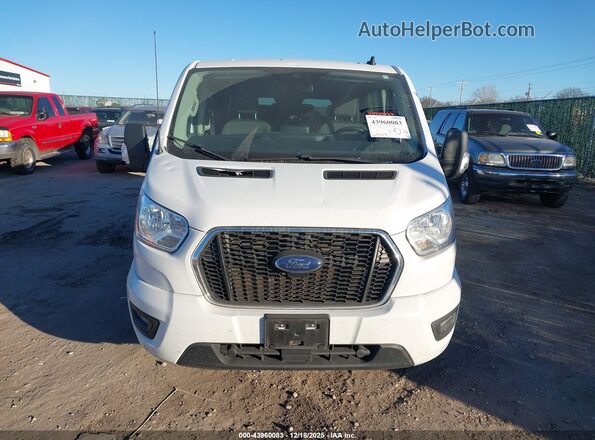 1FBAX2Y85MKA66046 2021 FORD PASSENGER White ხელსაწყოთა პანელის ხედი