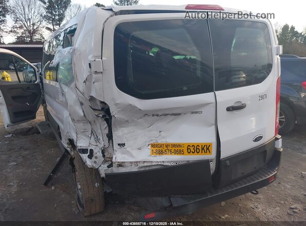 1FBAX2Y85RKB29878 2024 FORD PASSENGER White Առջևի վահանակի տեսք